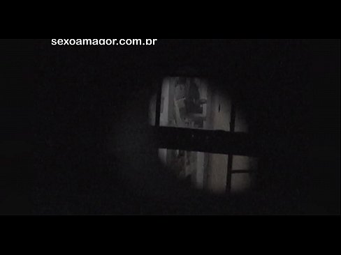 ❤️ Бландзінка таемна здымаецца на відэа з суседскага вуаерыста, схаванага за пустымі цэгламі ❤❌ Якаснае порна у нас ﹏